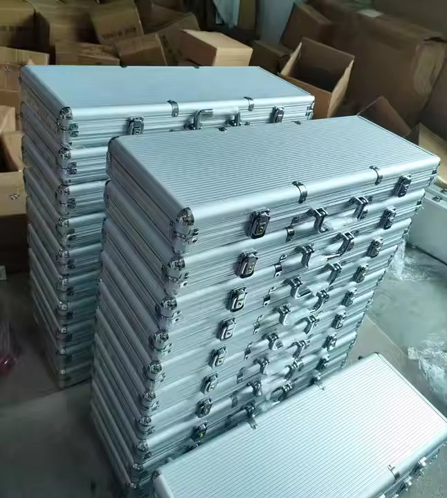 Pokr 300pc Premium Aluminum Case Set